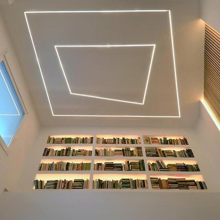 Apartament Biblioteca De Lujo En El Centro Historico De Malaga Zewnętrze zdjęcie