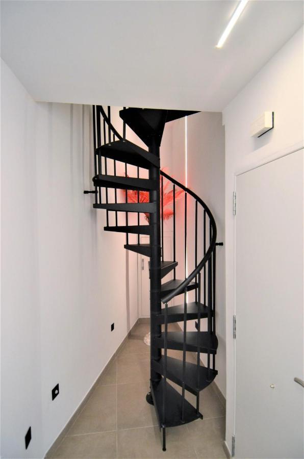 Apartament Biblioteca De Lujo En El Centro Historico De Malaga Zewnętrze zdjęcie